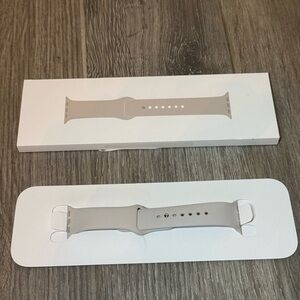 NIB Apple 41 MM Starlight Sport Band S/M
